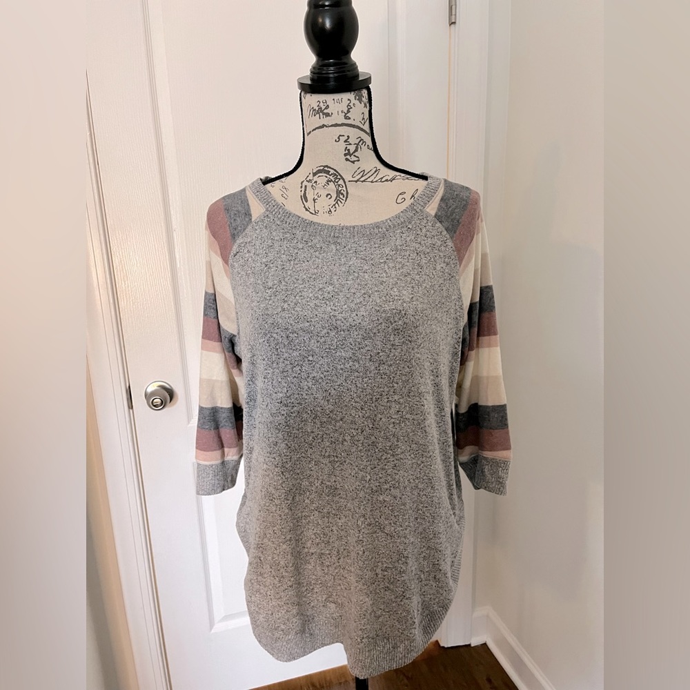 Very comfortable shirt- looks great with a vest. Runs a tad big